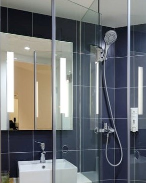 Easy tips and tricks for a stain-free bathroom
